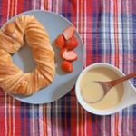 @nagasakigoto510 さんの【ごといもポタージュ】をお試しさせて頂きました🍠🍽・長崎五島で育ったさつまいものポタージュ♡甘くて美味しい❤️朝食にぴったりでした☀️息子もパンをつけて…のInstagram画像