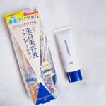 .ダイレクトホワイトdeW美白ファンデーションナチュラルベージュ❄*°..洗顔後の肌に直接塗るだけ！1本でベースメイクまで完了するBBタイプの美白美容液ファンデーション☺️…のInstagram画像