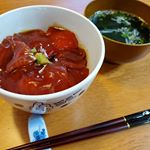今日はお墓参り行ってお家でゆっくり😌💕ランチはまぐろの漬け丼🐟✨マルトモの煮魚の素で10分つけるだけの簡単レシピ☆タレが美味しくてご飯進みました♪！#maguro#lunch#おうちご…のInstagram画像