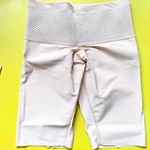住友ゴム工業さまが手掛けたアシストインナーナチュアシスト　ひざ上丈をお試し♩穿くだけで筋肉のバランスを整えて正しい骨盤角度の維持を目指す骨盤ベルト一体型の商品なんです。…のInstagram画像