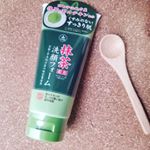 ..抹茶配合洗顔フォーム・内容量130g \660.中身はそのままでより使いやすいよう2月からは写真のようなチューブタイプでリニューアル発売されることになった抹茶のプチ…のInstagram画像