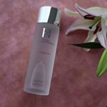 スキンケアの最初に使う 「ミシャレボリューション／タイム　ザ　ファースト　トリートメント　エッセンス　RX(導入美容液)」を使ってみました♥️ シャバシャバっとしたテクスチャーで、無臭。次に使…のInstagram画像