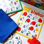 Mind Ware『Alphabet Bingo Board Game（アルファベット ビンゴ ボードゲーム）』遊んでみましたアルファベットビンゴゲームは、アルファベットを学ぶ手助けをしてくれ…のInstagram画像