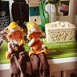 輸入雑貨  イエのフルーツこびと妖精人形🍌玄関に飾りました✨✨ 可愛らしい雰囲気があり、玄関があかるくなりました☀こちらのお店には沢山オシャレな雑貨等多数あります✨ギフト選びに…のInstagram画像