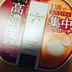 C・C・LABO プレミアムセラム のお試しをさせて頂きました。前からずっと毛穴の開きや乾燥が気になっていました。黄色いとろみのあるテクスチャーです。少しの量一滴で潤いを与…のInstagram画像