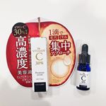 C・C・LABOプレミアムセラム☆.高濃度30%ビタミンC美容液。肌表面にアプローチするピュアビタミンCと浸透性の高いビタミンC誘導体を配合。W効果で皮脂・毛穴に集中アプローチして、肌…のInstagram画像