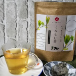 今日はお休み お家でホッコリ ハーブティー☕️日本原産の 香木『くろもじ』いずもなでしこの くろもじ茶は 島根県産の高貴な香り 癒されま～す😁✨✨ #PR #いずもなでしこ #くろもじ茶 #…のInstagram画像