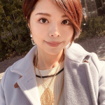 何年も愛用しているお気に入りのカラコン🥰高含水レンズで潤いたっぷりだから装着しやすくて眼の不快感が無いの😍瞳に馴染みやすくて自然に瞳を大きく魅せてくれるからナチュラルでお気に入り♥#カ…のInstagram画像