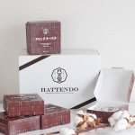 @hattendo_official 八天堂ってよくお見かけするけど、初めて食べました🍽🤎冷凍で届くので、レンジでチンして出したら中からカスタードが溢れ出てしまいました🧁とっても柔らかい食…のInstagram画像