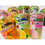 ・오늘의 간식🍭・本日のおやつ🍬安曇野食品工房さんにいただいた、「3層仕立てのジュレパルフェ」❣️❣️ 三層になってて、色も綺麗だし、いろんな食感が楽しめて美味しい✨✨✨・…のInstagram画像