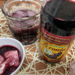 若々しさを保ってくれ、﻿目の疲れや抗酸化に良いスーパーフルーツ👁✨﻿﻿﻿有機JAS認証 ブルガリア産 ﻿#有機アロニア100％果汁﻿300ml 計量カップ付き　1188円(税込…のInstagram画像