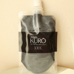JUSO KURO SOAPを試してみましたー✌️ 気になる毛穴の汚れを黒いクレイがからめ落としてくれるそう😉🎵さらに、収斂成分と洗浄成分配合で汚れを落として毛穴をひきしめてくれるそうです😊❇ 最…のInstagram画像