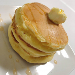手作りパンケーキ🥞✨．ただこれが普通のパンケーキではなく、美容や健康にとってもいいと言われている“はとむぎエキス”が入っているんです😊💗(@ikomotenashi)そして何と10…のInstagram画像