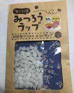 #株式会社KAWAGUCHI 様より「カンタン！作って楽しい♩繰り返し使えるみつろうラップ」の#モニター　をさせて頂きました。たった今、作ってみました😊作り方のレシピを見たら新聞とクッキングシート…のInstagram画像