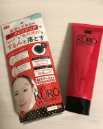 .JUSO KURO CLEANSING重曹と炭が配合されている真っ黒なクレンジング👀ジェルクレンジングは、肌への負担が少なくメイクも落ちやすかったです✨洗いあがりは、さっぱり。乾燥…のInstagram画像