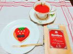 タイガールイボスティー、温冷どっちも美味しくて超お気に入りです✨ケーキと共に頂きました☺️💖 ノンカフェインだし、美容にも嬉しい成分がたっぷり入っているルイボスティーは大好きなお茶です😌✨ こ…のInstagram画像