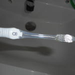 アイオニックのイオン歯ブラシです。極細レギュラーです。こんな歯ブラシは、初めて見ました。電動歯ブラシもすごかったけど、実際に、歯を磨いてみると、歯にやさしいです。…のInstagram画像