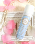 Treat Treatの美容液を使ってみました♪✨ こちらの製品の特徴は業界初、天然ヒト型フリーセラミドを合成界面活性剤を使用せずに配合した美容水にピクノジェノールまで配合しているそうです(*^^*)…のInstagram画像
