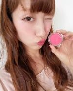 見た目年齢ケアに最適な大人のリップ・ハンドケアセットを使ってみました😊年齢を重ねると気になってくる唇の縦ジワ・くすみが気になる方におすすめの「大人のリップバーム」と手や指先のしわや荒れ、ツメ割…のInstagram画像