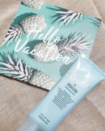 薬用美白オールインワン💙『シズカゲル』さまざまな肌トラブルを多角的にケアする薬用美白オールインワンの「シズカゲル」💆 ..美白で知られるアルブチンをはじめ、豊富な美容成分を含んだゲ…のInstagram画像