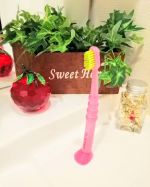 クラプロックス　子供用歯ブラシ(0才～6才) を使い始めました😊こちらは0歳～6歳のお子様用歯ブラシです！歯磨きが初めてでも持ちやすく歯肉を傷つけないやさしい歯ブラシとなっています★ *…のInstagram画像