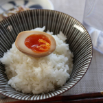 今朝のごはん#白米#煮卵#塩鯖三菱ケミカル・クリンスイさんから新発売、お米をおいしく炊くための浄水器をモニターでいただきました。産地で食べるお米が何故美味しいのか、それ…のInstagram画像
