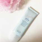 『薬用美白オールインワン　シズカゲル』.60g.シズカゲルは、NYで20年間、トップエステティシャンとして活躍するバーンスティーン静が、皮膚科医の夫の協力のもと、「世界レベルのスキンケ…のInstagram画像