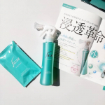 ヒアルロン酸マイクロニードル配合頭皮用シート状美容液🌸🌸．産後の抜け毛、凄まじいですよね。排水口に溜まる髪の毛でカツラ作れるんじゃないかと毎回思う日々でした。．また分け目がずーっと…のInstagram画像