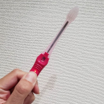 こっちの歯ブラシは先がコンパクトになってるから磨きやすい🥰🥰﻿女性にオススメです☺✌ ﻿﻿この歯ブラシはブラシの部分だけ交換できるし、イオン歯ブラシなので、歯磨き粉をつけなくても使用できる…のInstagram画像