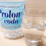 健康をサポートする高アルカリの軟水「プロロムヴォーダ」を試飲しました💧.2019年2月ついに厚生省の認可を得て、日本へ入ってきたそうです🇯🇵セルビアで医師がすすめる健康をサポートする高アル…のInstagram画像