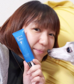 朝に紹介したシリカと一緒に使ってるジェルです💕美白成分水溶液プラセンタや、メラニンの生成を抑える成分などシミやそばかすを防いでくれる美白オールインワンゲルビハククリア✨…のInstagram画像