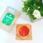 大好きなお茶でほっとひと息♪ 【オーガニック 生葉（ナマハ）ルイボスティー】オーガニック認証を取得した最高級グレードの茶葉を100％使用。 蒸気を使うことであえて発酵を止める、日本の緑茶の…のInstagram画像