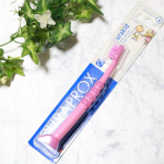 クラデンジャパンからクラプロックス 子供用歯ブラシが届きました♥.歯磨きが初めてでも持ちやすく歯肉を傷つけないスイス生まれの歯ブラシです(*^^*).0～6歳児向けの歯ブラシです！…のInstagram画像
