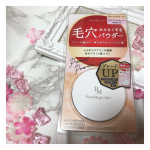.毛穴が鼻だけでなくほっぺにも気になってきてる化粧しても数時間で目立つ毛穴にそろそろうんざりだったので、なんとかしたいと思い🤨🦋．🎀ポイントマジックPRO　プレストパウダー…のInstagram画像