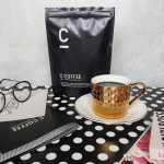 クレンズ効果のある炭が配合されたコーヒーということで興味津々、C_COFFEE（シーコーヒー）😍💕パッケージもオシャレで映える♥️﻿﻿C COFFEE チャコール コーヒー ダイエット﻿9…のInstagram画像