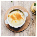 🥟﻿信栄食品﻿マッスルギョーザ﻿﻿﻿今日は、信栄食品さまからモニターさせていただいているタンパク質豊富な「マッスルギョーザ」で餃子グラタン♬﻿﻿①レンジでバターと小麦粉をチ…のInstagram画像