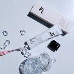 白い歯に﻿﻿﻿お茶、 コーヒーをよく飲むので﻿ステインはつくんです💦﻿﻿お家でホワイトニングしまーす。﻿口臭予防、虫歯・歯周病予防など歯の﻿健康をトータルサポートする‼…のInstagram画像