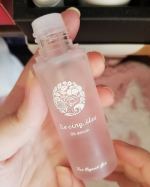 Uma essência de óleo multifuncional que tem a função de óleo e de essência. 🌺Uma linda essência …のInstagram画像
