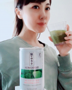 💚#健康維持 のために1日2缶💚以前ご紹介した日本で唯一の特定保健用食品 の【#緑でサラナ 】を飲み始めてから1ケ月が経ちました☺️ブロッコリーやキャベツなどの野菜パワー(SMCS 天然アミノ…のInstagram画像
