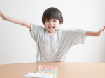 .﻿﻿やったー！できたーっ！🙌﻿﻿﻿@gakkenyoujiwork さまの﻿はじめてできたよ！シールブックシリーズの﻿『3歳 シールでおけいこ 』に挑戦してみたよ◡̈♥︎…のInstagram画像