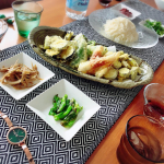 休日のお昼ごはんは、簡単にお素麺にしましたが、久しぶりに天ぷら揚げてガッツリ食べました。少し前にモニター用のお水を送っていただきました。硬水見たいです。我が家はウォーターサーバーあるのですが、…のInstagram画像
