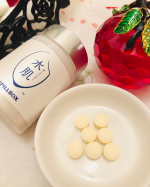 ビルボックスジャパン株式会社さんの水肌をのんでみました。機能性表示食品です。お米由来のグルコシルセラミドのサプリメントです。顔や体を乾燥しにくくしてくれる、潤いを守るのに役立つ機能があるこ…のInstagram画像