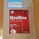 タイガーのルイボスティ✴今回はペットボトル専用を試してみました🎵茶葉が細いサシェに入っているのでペットボトルにするっと入ります✨ルイボスティができたらサシェを外してペットボトルのキャッ…のInstagram画像