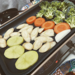 .BRUNOのホットプレートを使って、焼き野菜パーティー🥦🥳🎉野菜を大量にたべられてしあわせ…💕.#BRUNO #ホットプレート#monmarche #野菜をMOTTO #野菜…のInstagram画像
