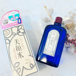 ﻿「ニキビ、ニキビ跡に悩む人へ」﻿お守り化粧水を紹介💓﻿﻿･+････+････+････+････+････+････+････+･﻿﻿商品名：明色美顔水　薬用化粧水﻿…のInstagram画像