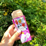 chima_renren*豆乳飲料でおなじみのマルサン。豆乳を凍らせて食べる『豆乳飲料かき氷』の れん乳風味・れん乳いちご風味を食べてみました。..削ってかき氷にして食べるの…のInstagram画像