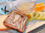 ☺︎︎#八天堂 の食パンで朝ごはん☕😋美味しい🍞って結果何もつけないのが1番美味しい💓サクサクふわふわとろけちゃう🧚‍♀️．今日もふぁいてぃん( ˙༥˙ )❣️もぐもぐ．…のInstagram画像