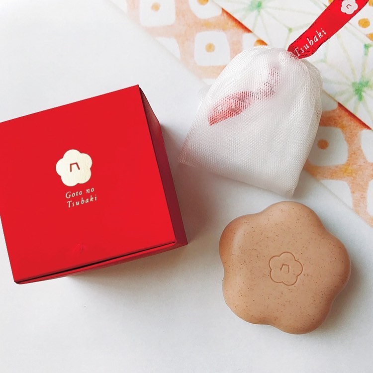 口コミ投稿：五島の椿・椿酵母せっけん (60g泡立てネット付き)をお試しさせていただきました。…