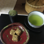 基本的にズボラな私最近はティーバックの緑茶を愛用しておりますが･･･たまには急須で美味しいお茶を飲みたい！！と思い『こいまろ茶』でティータイム☺︎やっぱり急須で淹れたお茶は…のInstagram画像