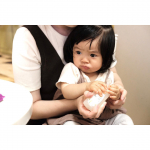 *mia nina のクリアハンドジェル💓*水やタオルのない場所でも、手指に擦り込むだけですばやく抗菌👏つむちゃんも使える抗菌アルコールジェルだよ😊うるおいヴェールが手指を包み、ア…のInstagram画像